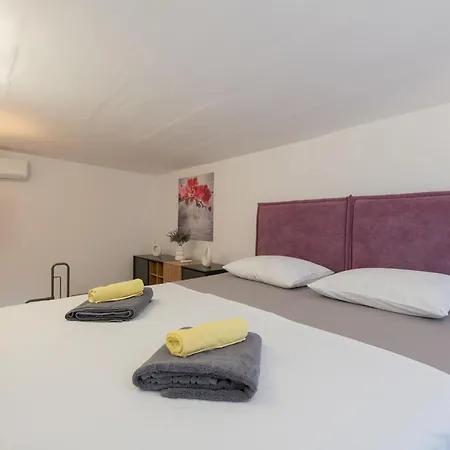 Family Friendly House With A Parking Space Imotski, Zagora - 21150 Vikendica Podbablje